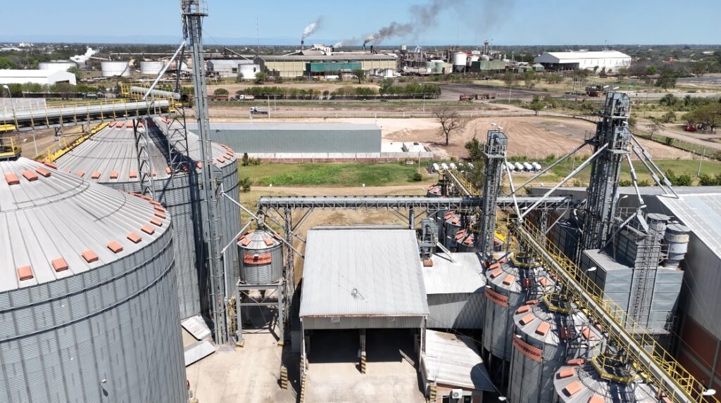 Silos y Planta de Secado en Parque Industrial